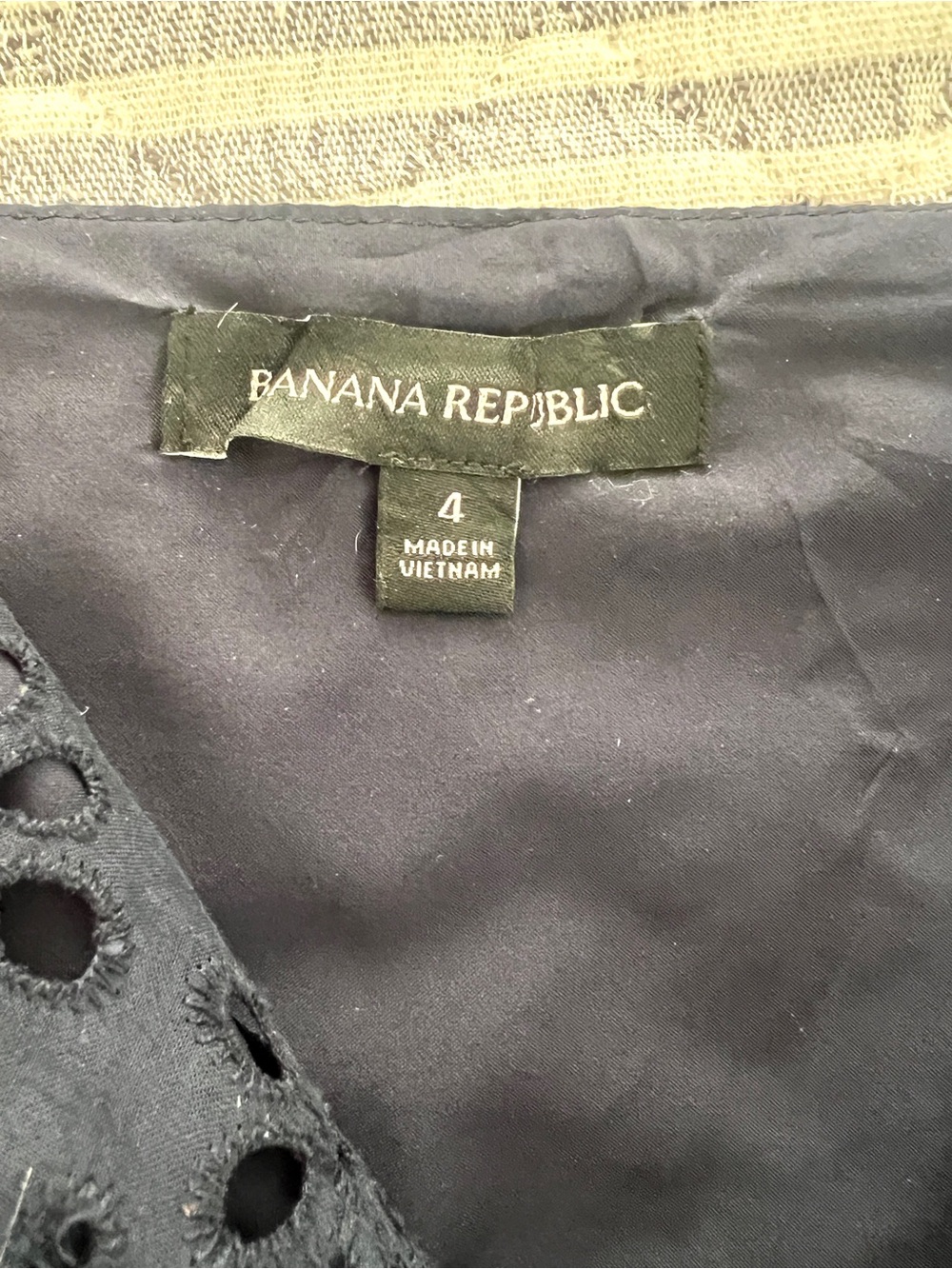 Banana Republic Eyelet Wrap Dress Ruffle Mini Navy Blue Size 4 - Picture 5 of 8